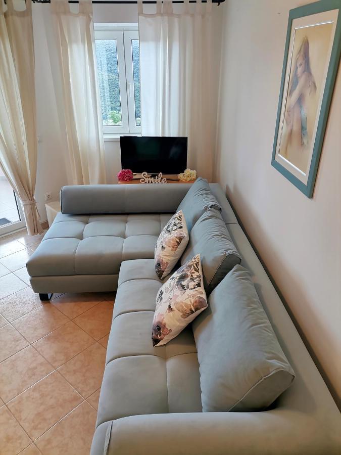 Lovely Apartment Branko Rabac With Balcony And Parking Exteriör bild