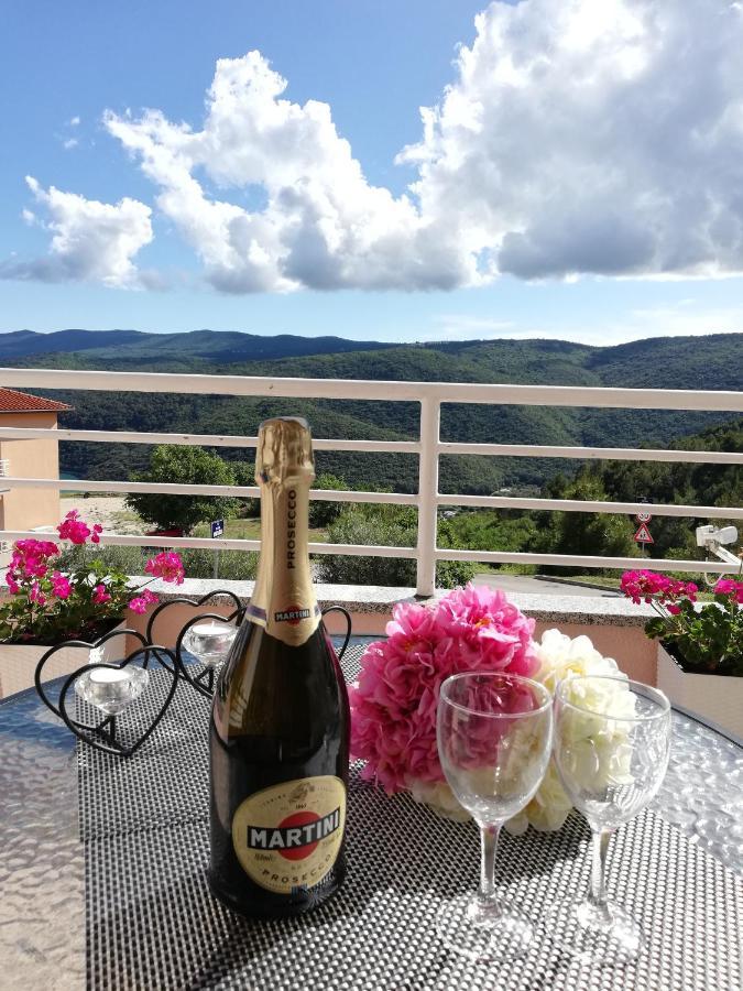 Lovely Apartment Branko Rabac With Balcony And Parking Exteriör bild